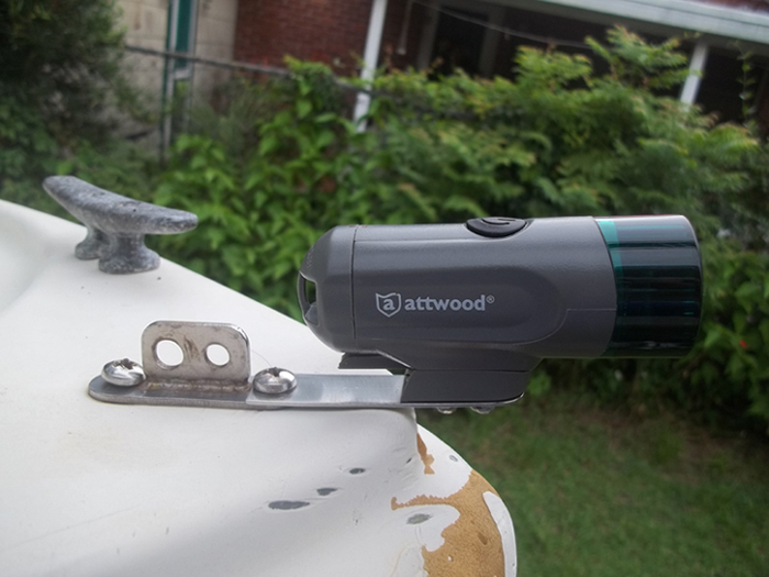 Bow navlight mount.JPG