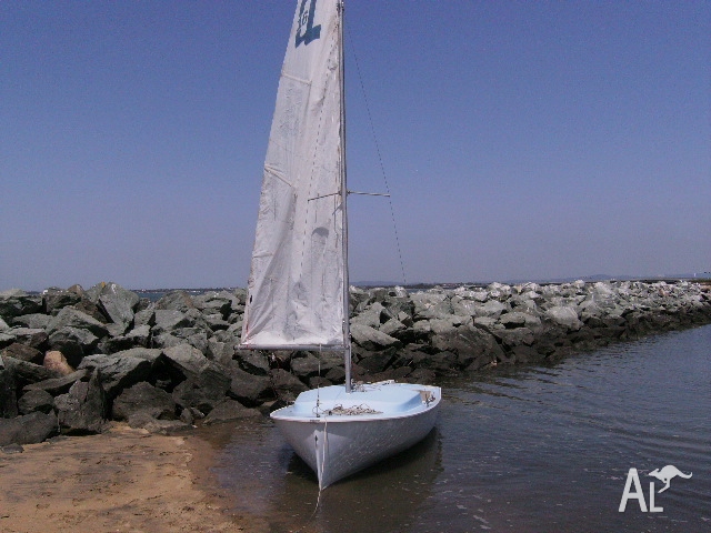 o_day_day-sailer_1_fibreglass_yacht_sail_boat_19701387.jpg